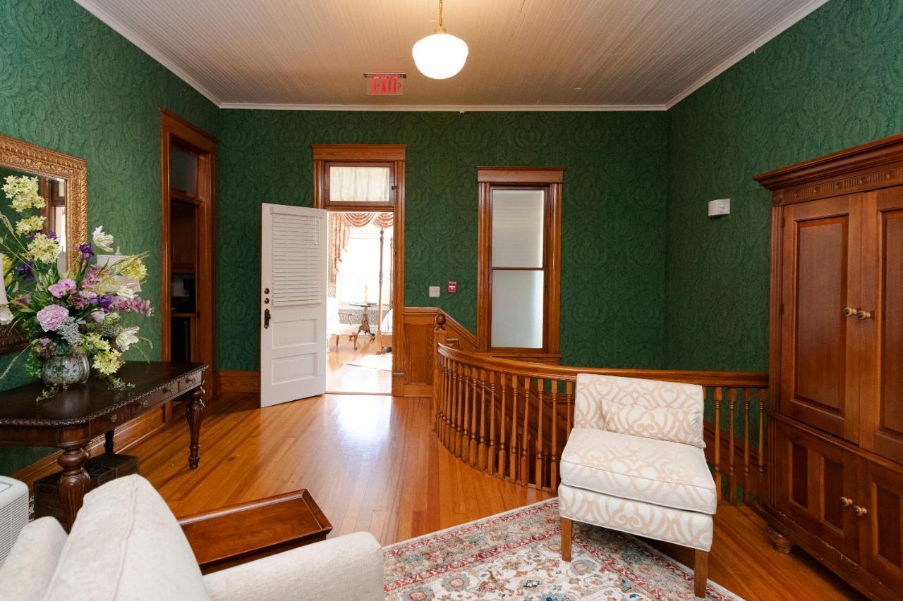Captain Henderson House Arkadelphia Exterior foto
