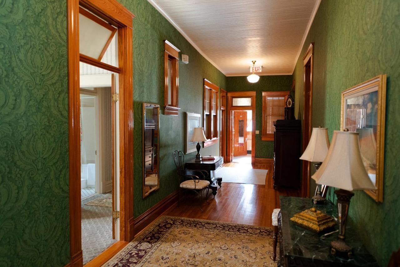 Captain Henderson House Arkadelphia Exterior foto
