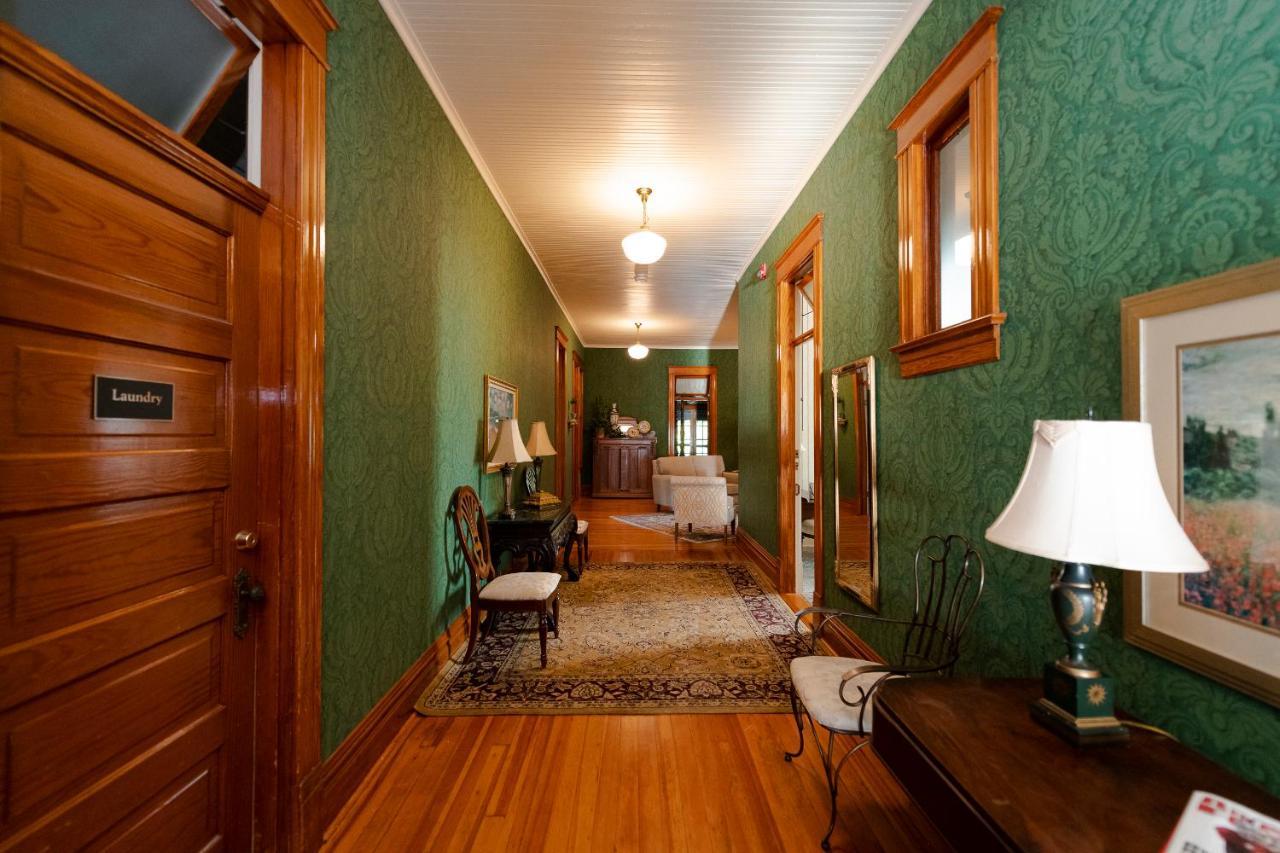 Captain Henderson House Arkadelphia Exterior foto