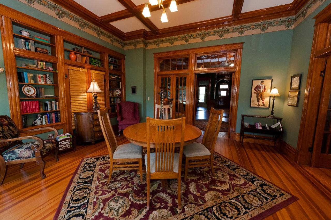Captain Henderson House Arkadelphia Exterior foto
